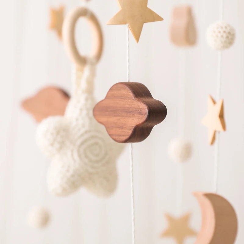 Baby Wooden Crib Mobile Bed Bell Hanging Rattle Toy Newborn Music Box Bed Bell Hanging Toys Holder Bracket Infant Crib Baby Gift