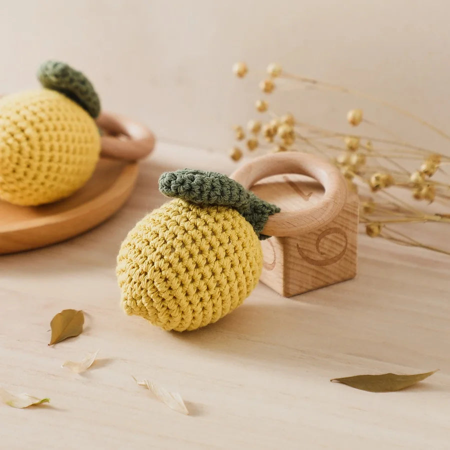 1Pc Customized Baby Teether Wooden Bracelet Crochet Rattle Toys BPA Free Crochet Lemon Bunny Rodent Rattle Newborn Toys Gift